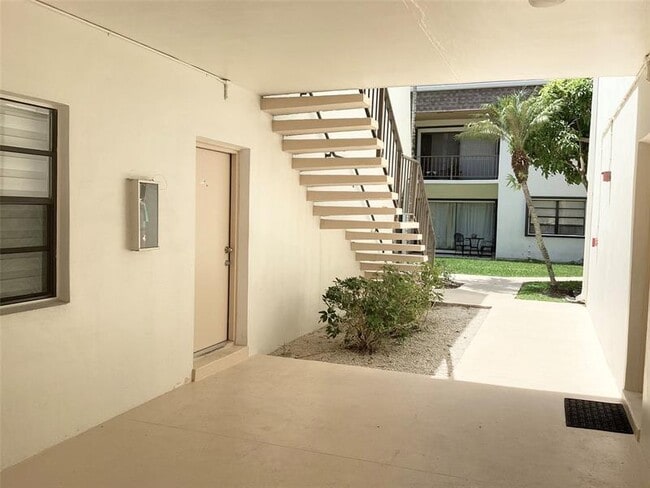 Building Photo - 8277 SW 128th St