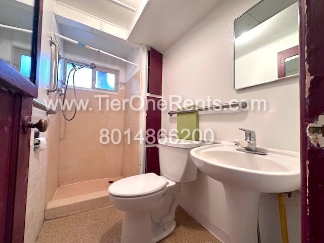 Building Photo - NO DEPOSIT option available for qualified renters!