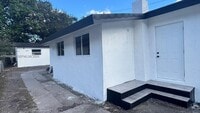 Building Photo - 4147 NW 23rd Ct
