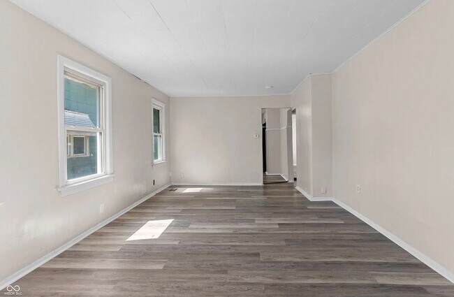 Building Photo - 618 W 22nd St