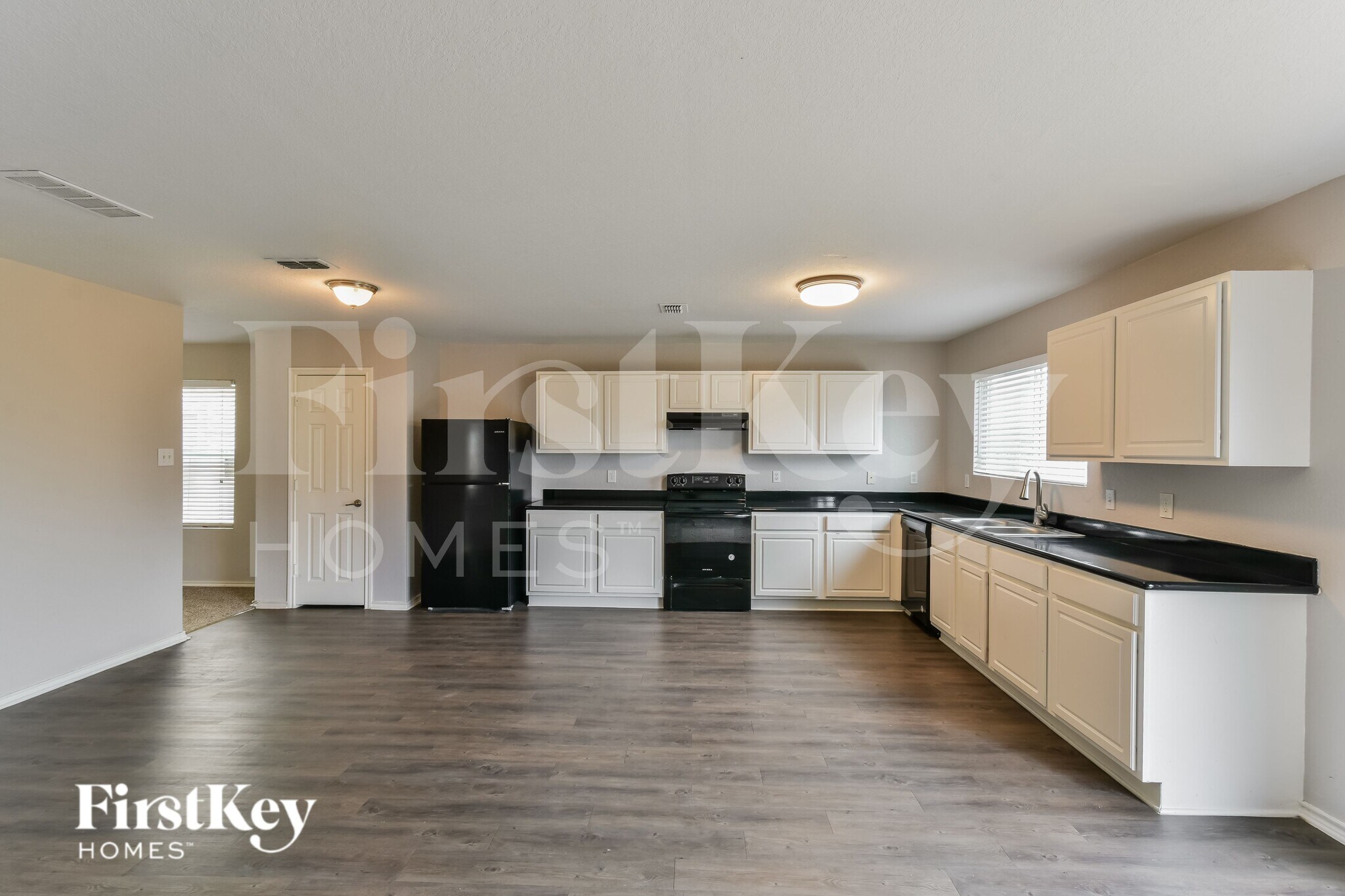 Building Photo - 7711 Caballo Canyon