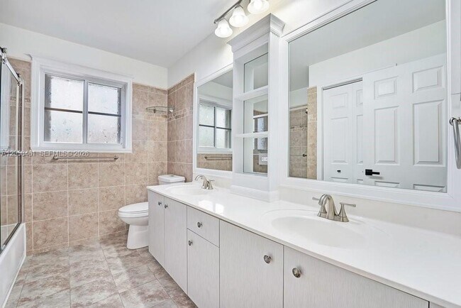 Building Photo - 1665 Osprey Bend