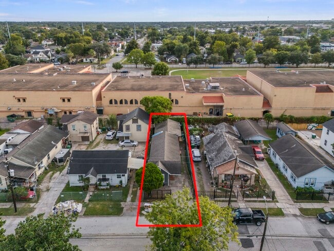 Building Photo - 6940 Avenue K