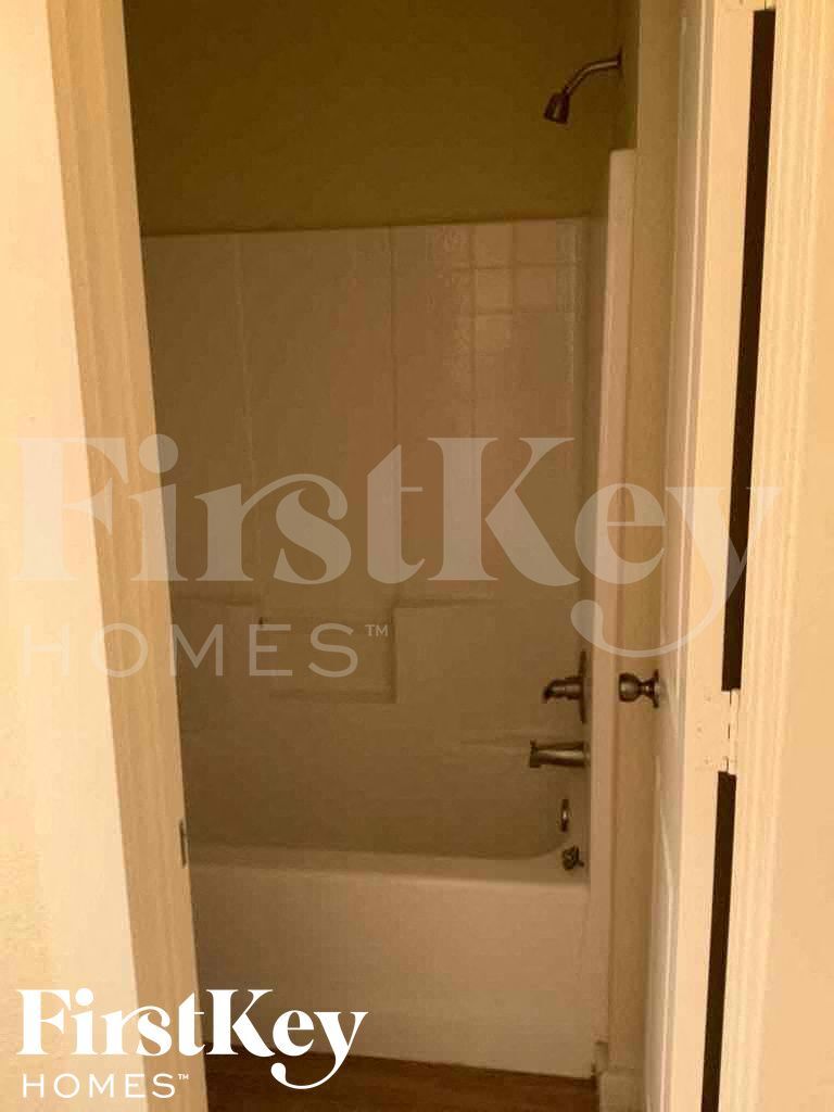 Building Photo - 9923 Rio Doso Dr