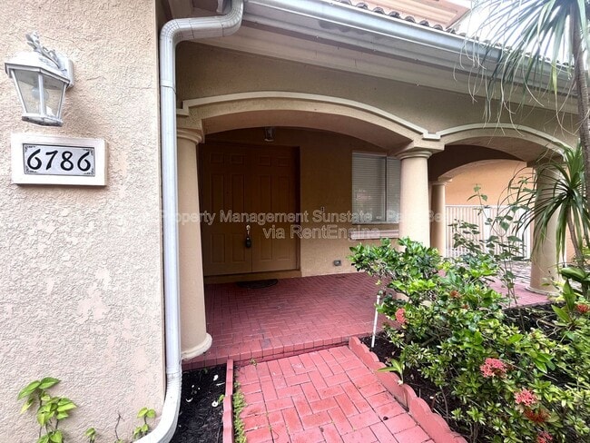 Building Photo - 6786 Aliso Ave