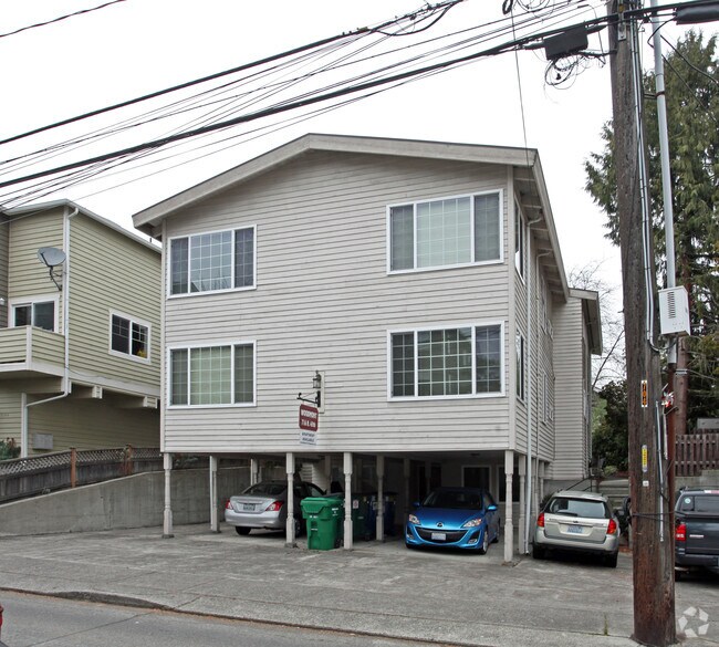 Primary Photo - Woodmont Apartment