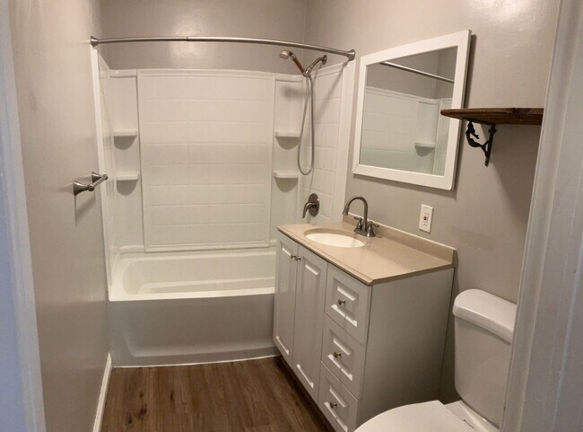 Building Photo - 1826 Uccello Ave