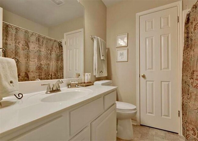 Building Photo - 7601 Shadowridge Run