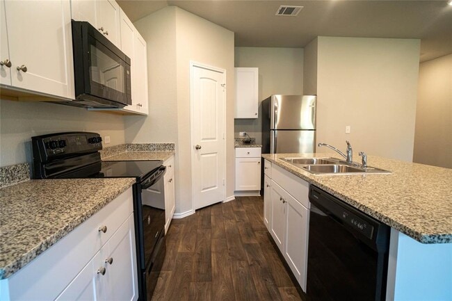 Building Photo - 12509 Brahmin Dr