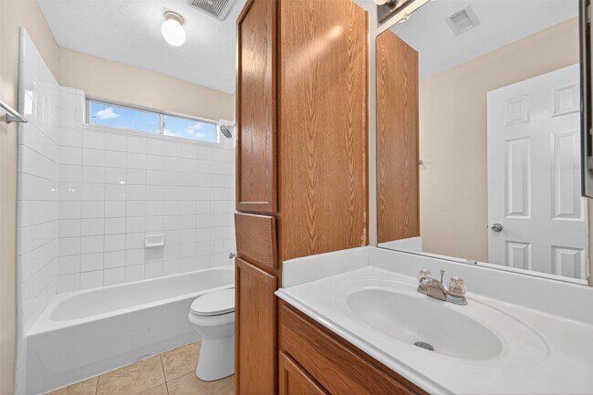 Building Photo - 16315 Woma Ct