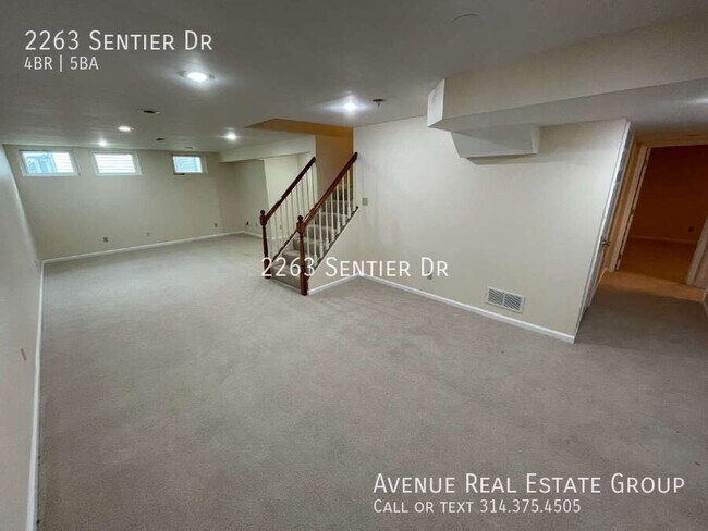 Building Photo - 2263 Sentier Dr