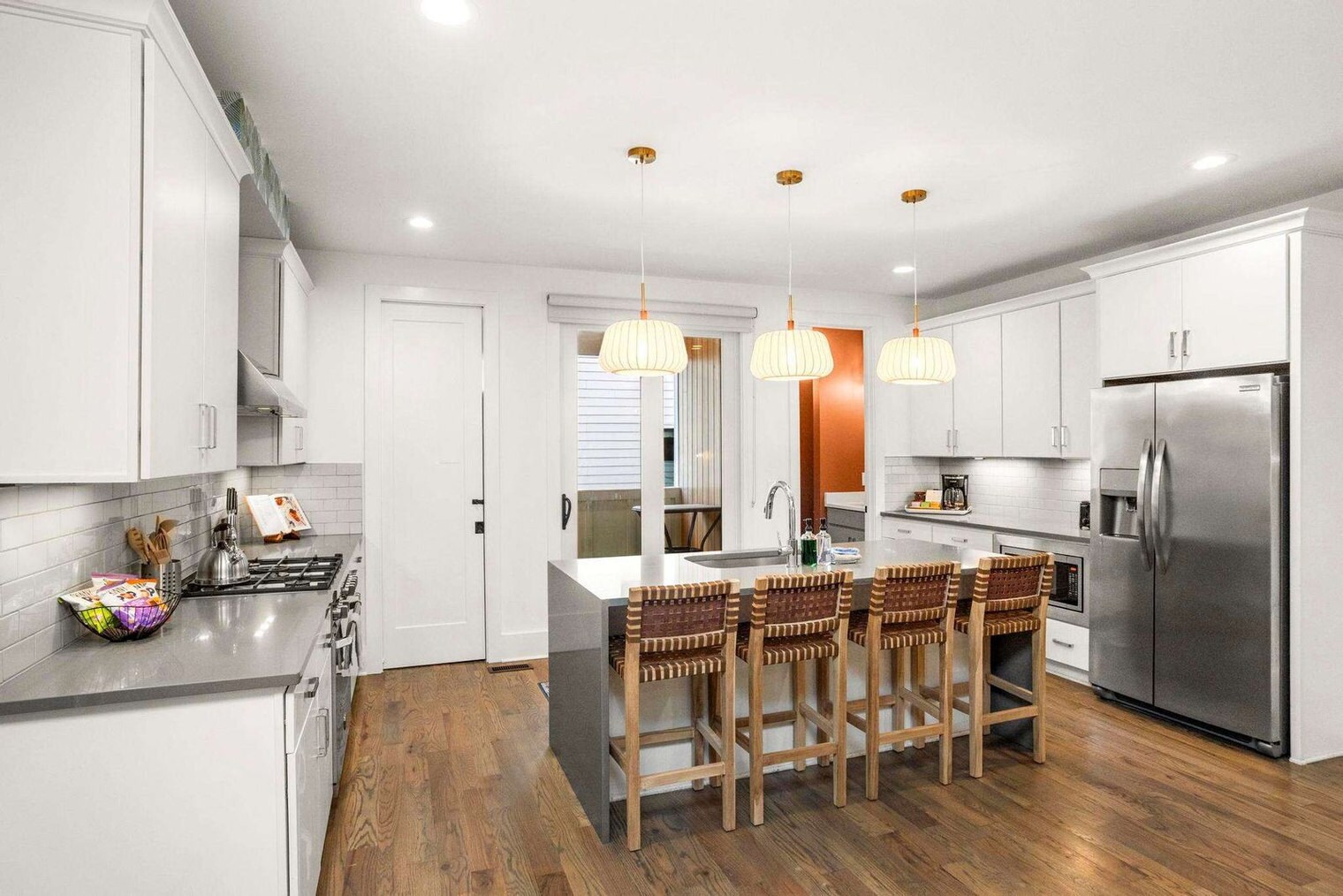 Building Photo - 1712 8th Ave S