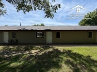 Building Photo - 107 Spruce Dr