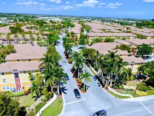 Building Photo - 1113 Shoma Dr