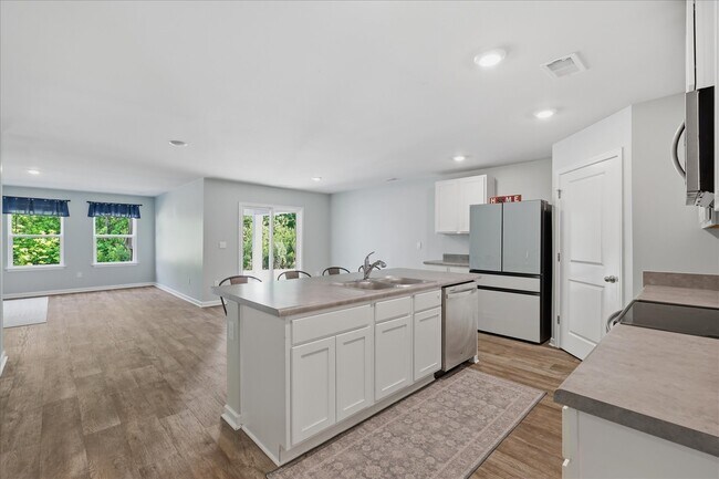 Building Photo - 177 Piping Plover Ct