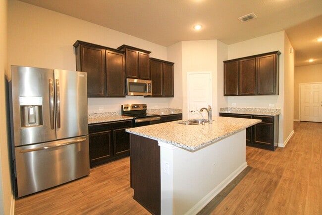 Building Photo - 7043 Diamond Vly