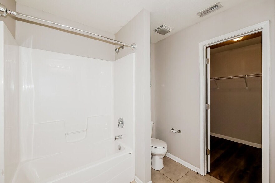 Building Photo - 8042 Grove Berry Way