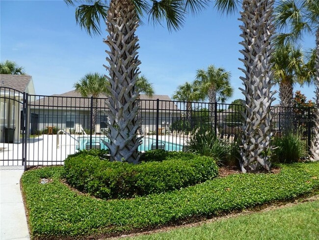 Building Photo - 6933 Surrey Hill Pl