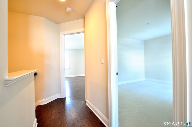 Building Photo - 149 Ridgewood Dr