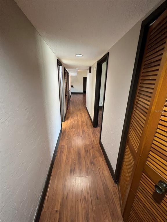 Building Photo - 808 Pinewood Ct