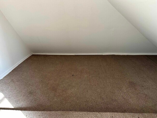 Building Photo - 6 Kelly Pkwy