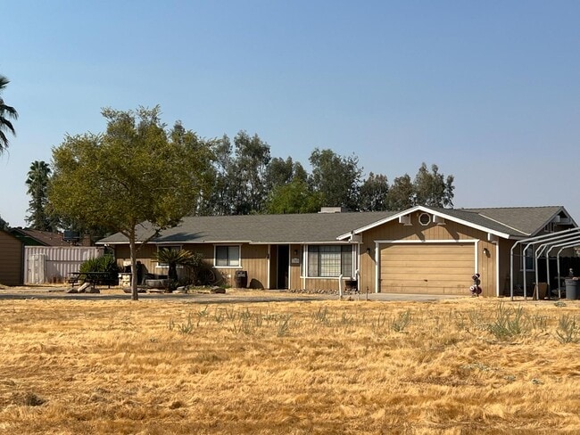Primary Photo - 17495 Melba Dr E