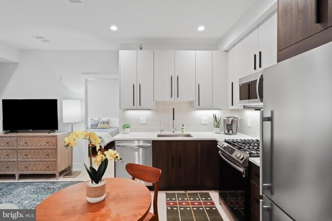 Building Photo - 3933 14th St NW