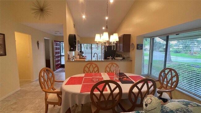 Building Photo - 5256 Myrtle Wood