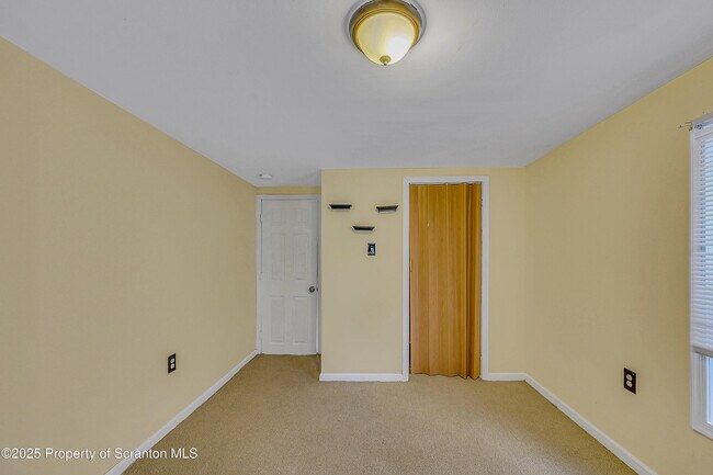 Building Photo - 232 Ferdinand St