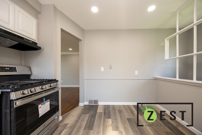 Building Photo - 3 BD 1 BA HOME AVAILABLE NOW! 1,300 Monthly