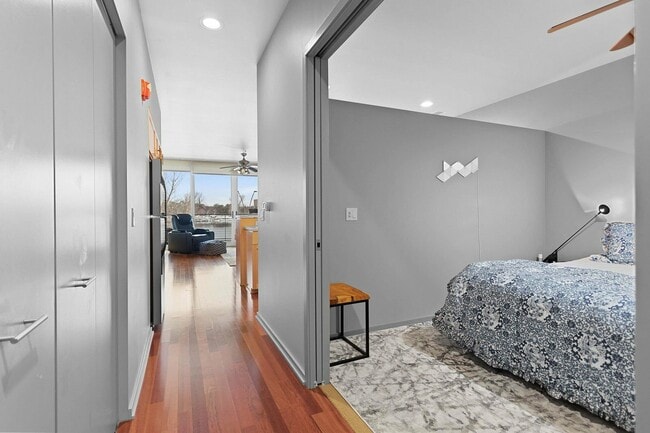 Building Photo - 101 Cherry St