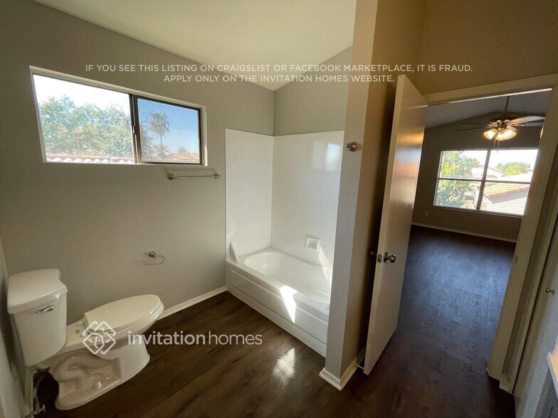 Building Photo - 4526 E Harmony Ave