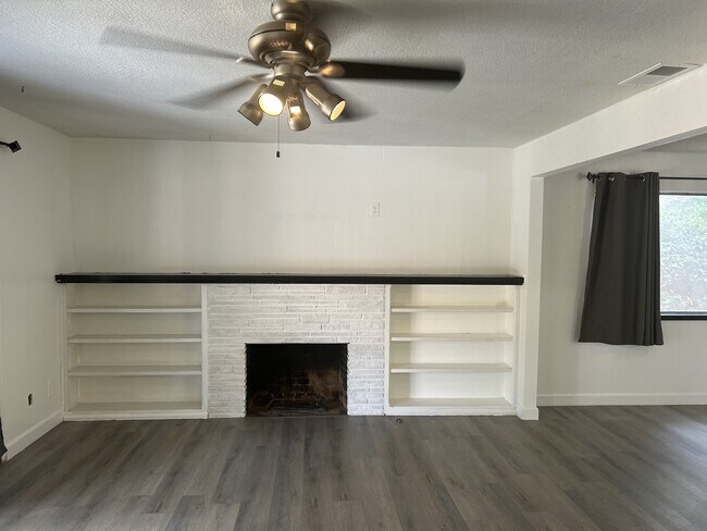 Building Photo - 1726 Idylwood Ct