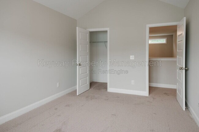 Building Photo - 4508 Chestnut Trl