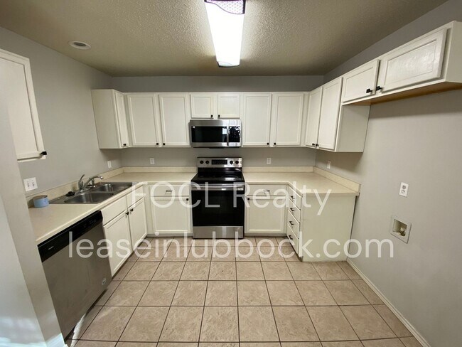 Building Photo - 5822 96th St