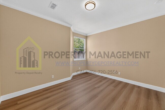 Building Photo - Spacious 3-Bed, 2-Bath Retreat on Charm Way