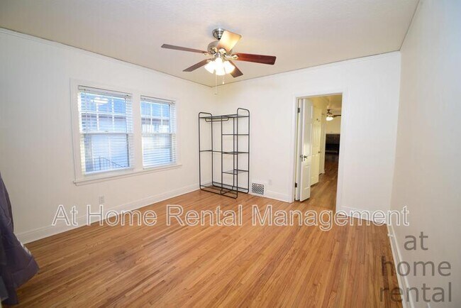 Building Photo - 1740 S Yorktown Ave