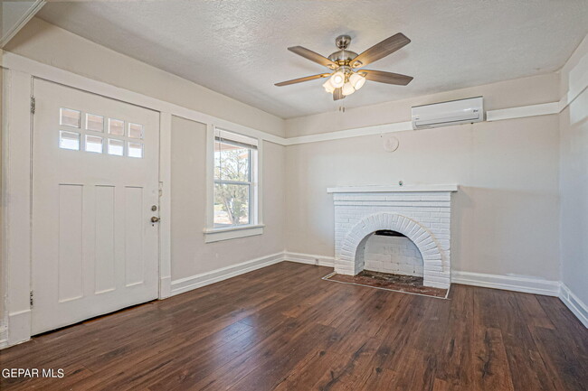 Building Photo - 3611 Mountain Ave