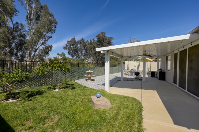 Building Photo - 35797 Rosedown Ln