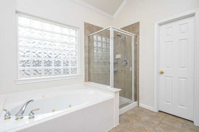 Building Photo - 4703 Camden Brook Ln