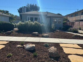 Building Photo - Cute NE 2 Bedroom, 1 Bath Home close to Hancock College