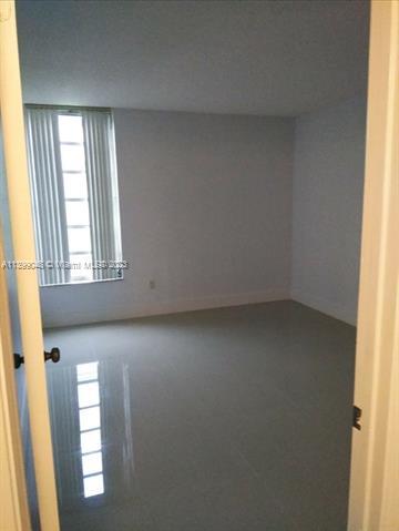Building Photo - 110 Fontainebleau Blvd