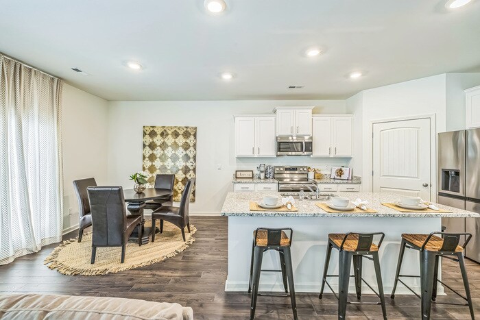 Building Photo - 5636 Timber Leaf Lp