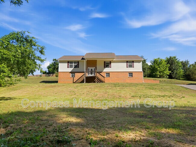 Building Photo - 1690 River Bend Rd