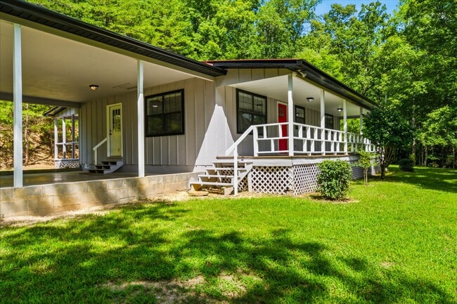 Building Photo - 250 Goodfield Creek Rd