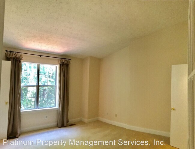 Building Photo - 2 br, 2 bath House - 2201 Queen Anne Ct
