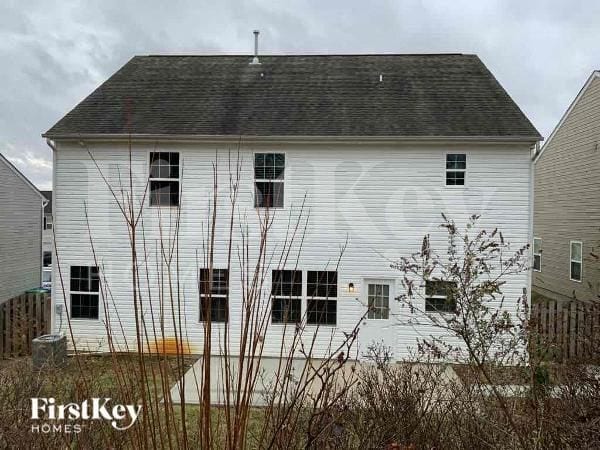 Building Photo - 5608 Falkland Lane