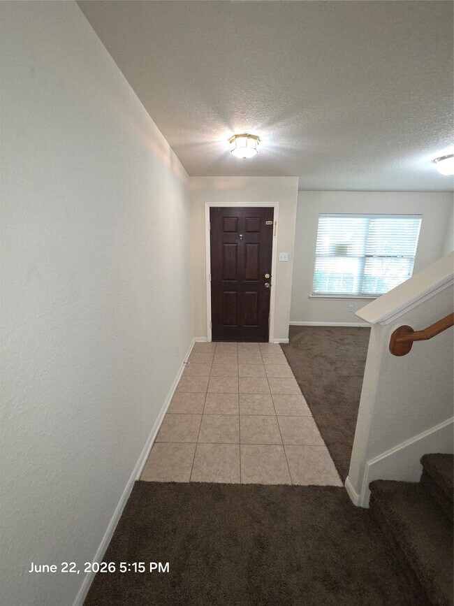 Building Photo - 17711 Barton Point Ln