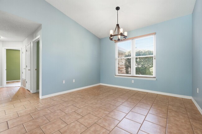 Building Photo - 1243 Jefferyscot Dr
