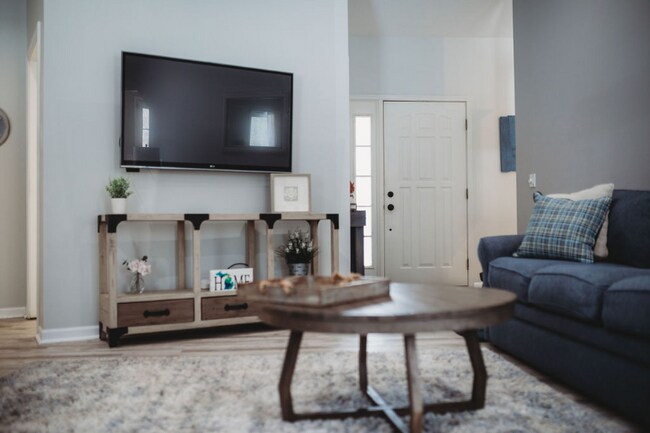 Building Photo - 9237 Shorter Lake Rd